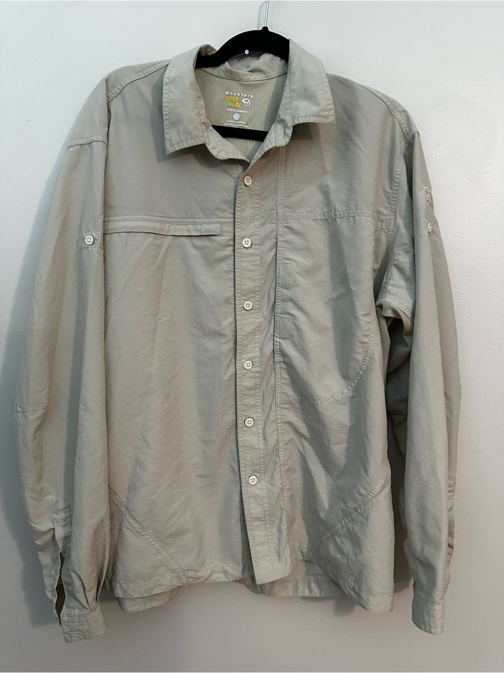 Mountain Hardwear Men’s Shirt Large Button Up Long Sleeve Solid Gray Vented